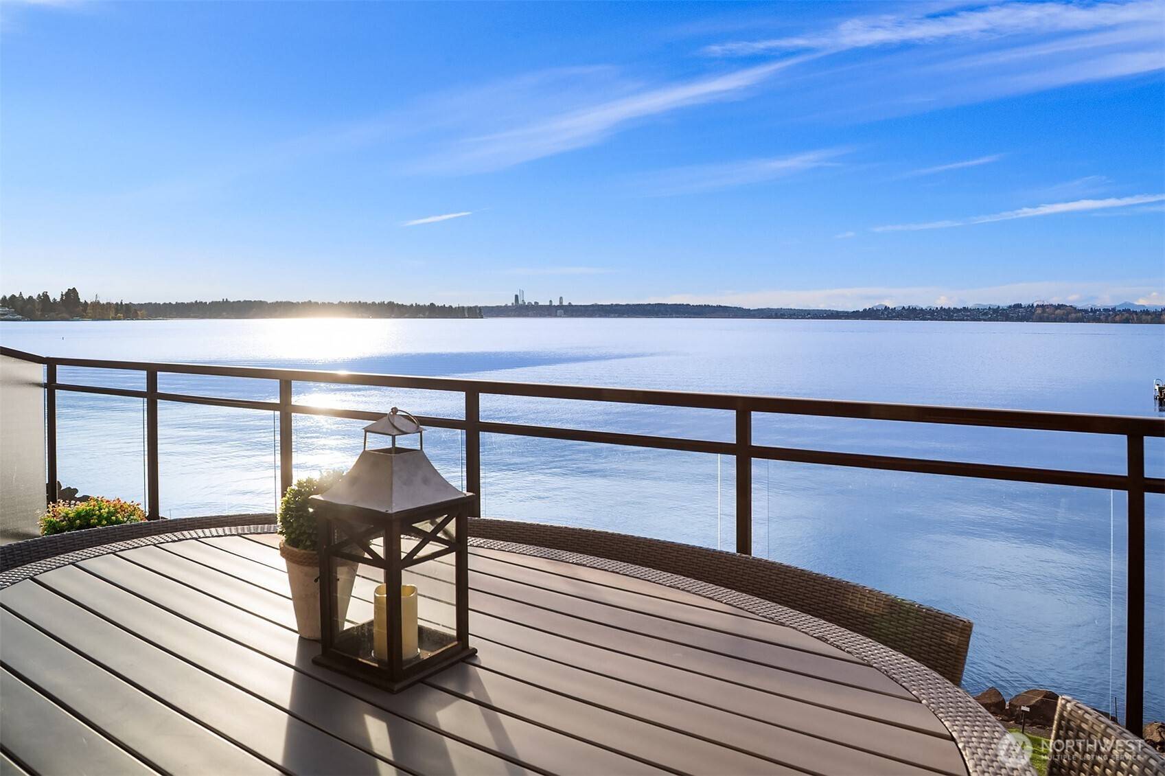 Kirkland, WA 98033,6363 Lake Washington BLVD NE #203