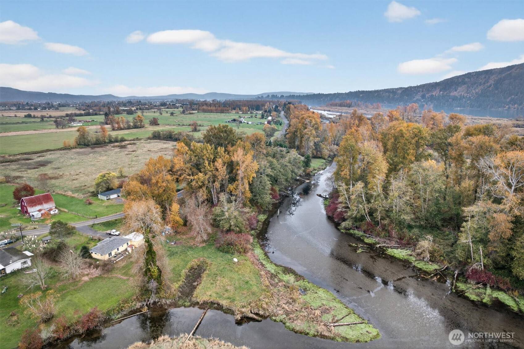 Cathlamet, WA 98612,340 E Sunny Sands RD