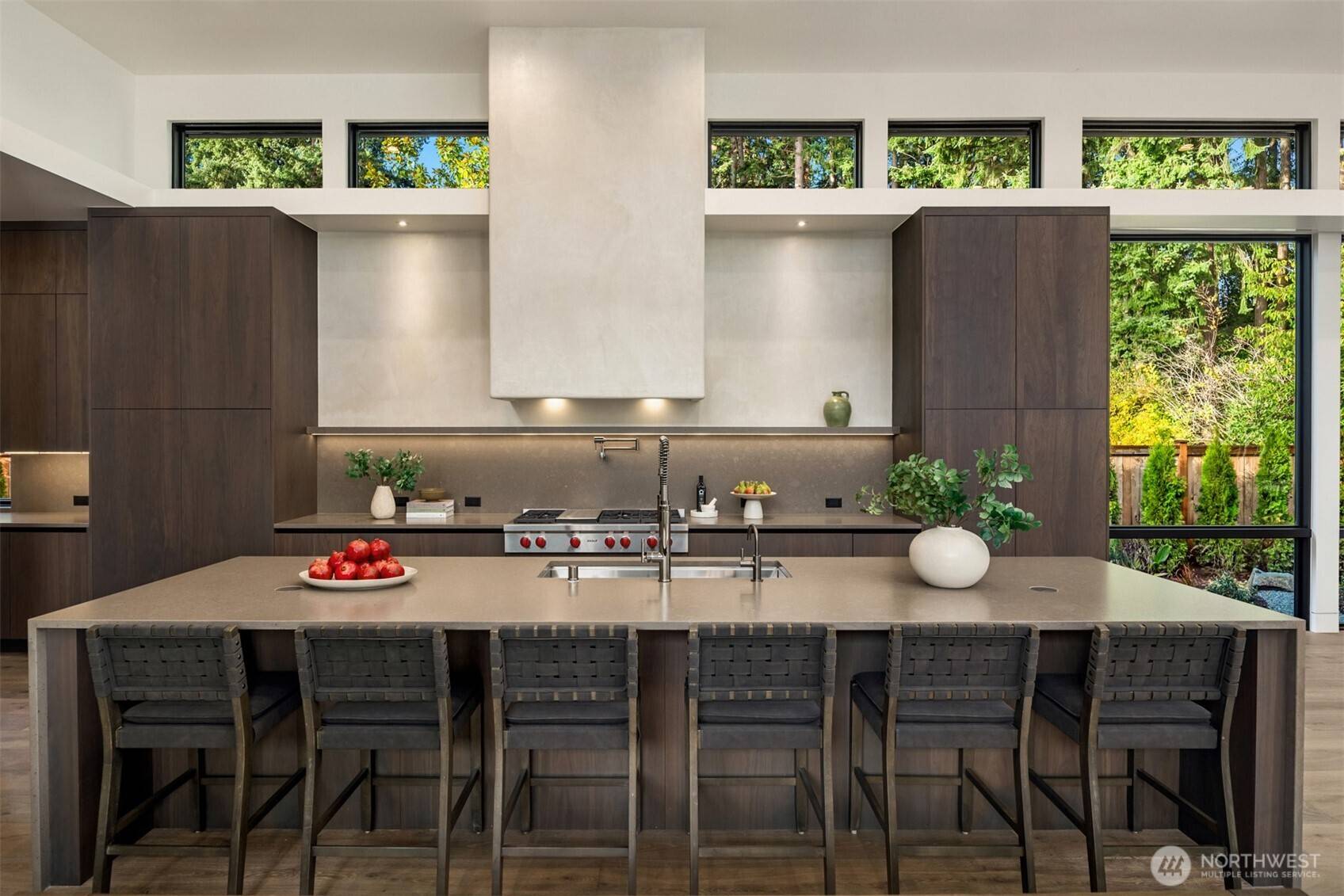 Bellevue, WA 98004,10620 SE 22nd ST