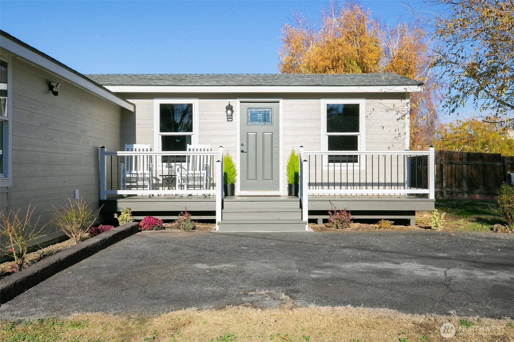 Yakima, WA 98902,1116 S 18th AVE