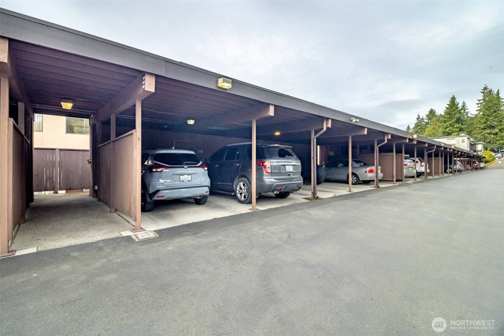 Des Moines, WA 98198,22700 28th AVE S #208