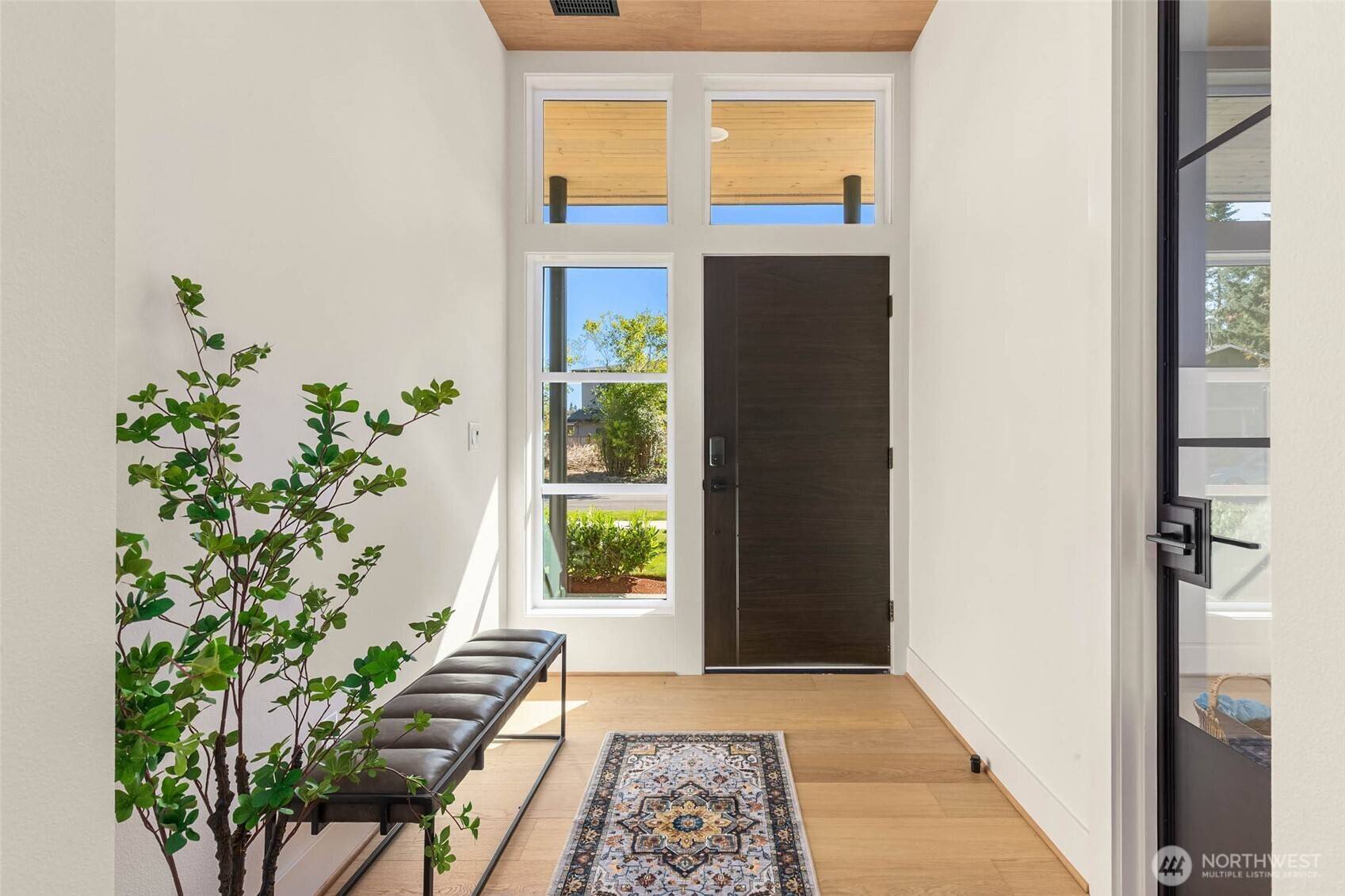 Kirkland, WA 98033,13104 NE 103RD PL