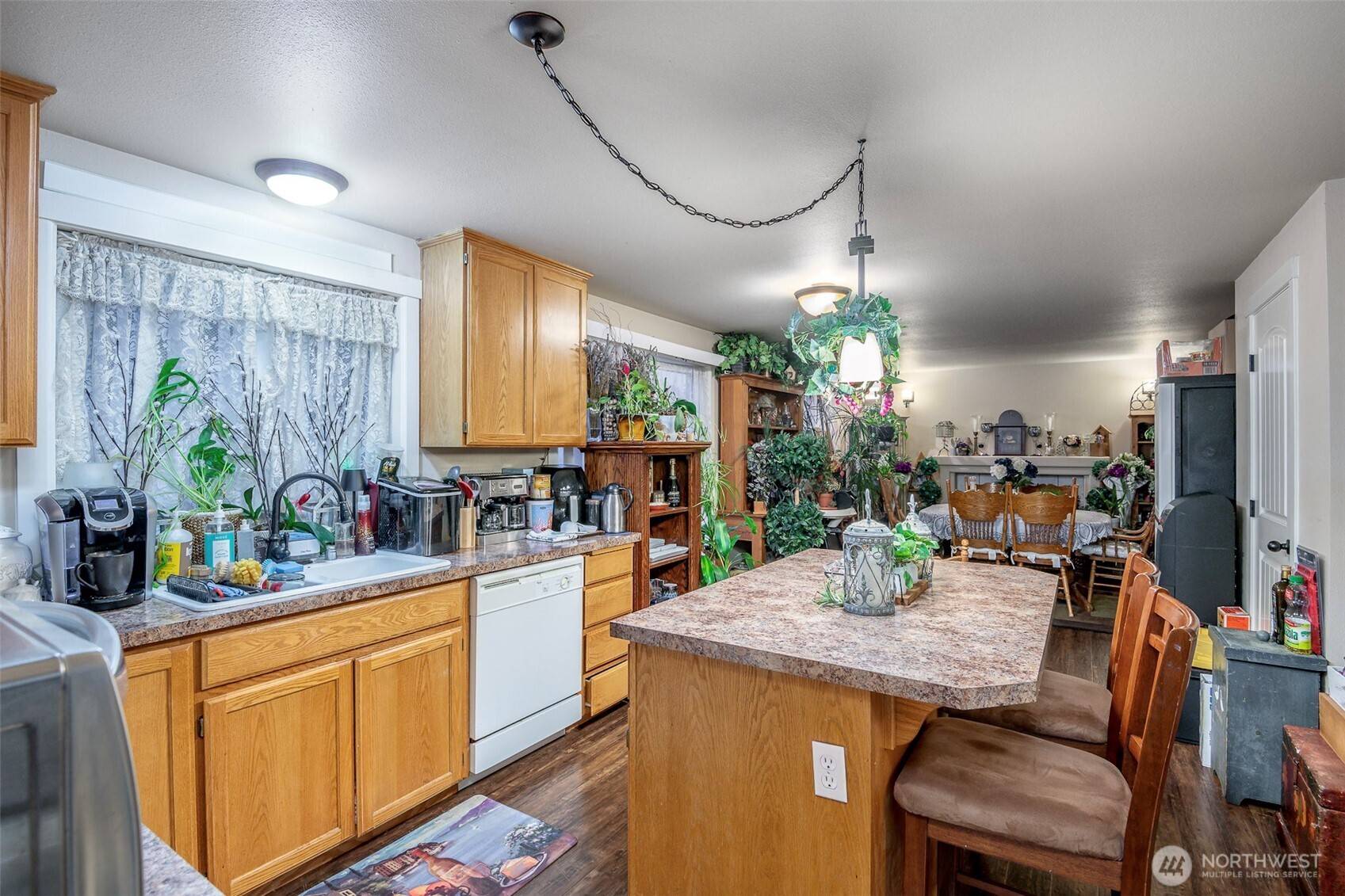 Tacoma, WA 98445,14527 24th AVE E