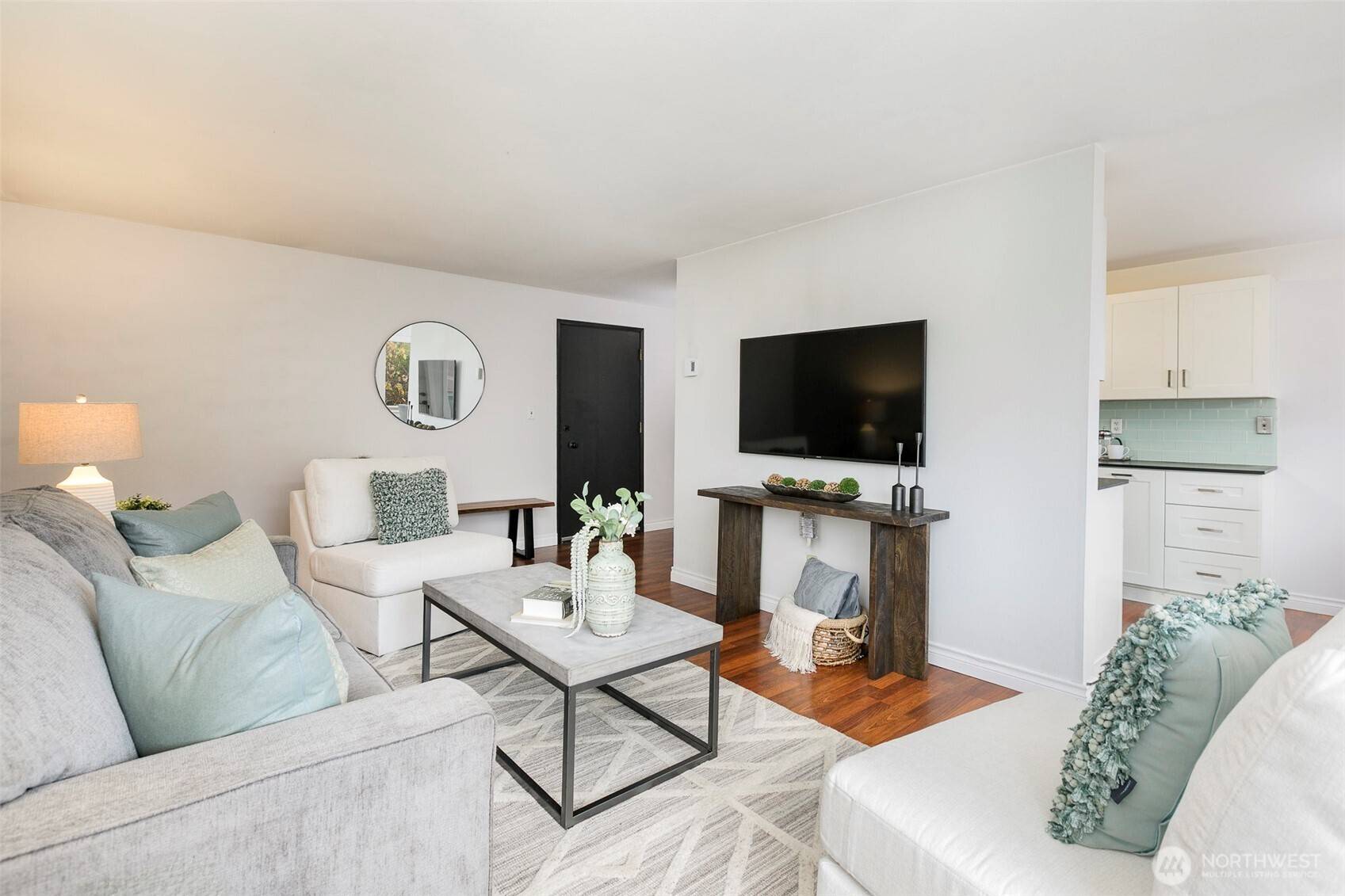 Seattle, WA 98115,5818 NE 70th ST #A106