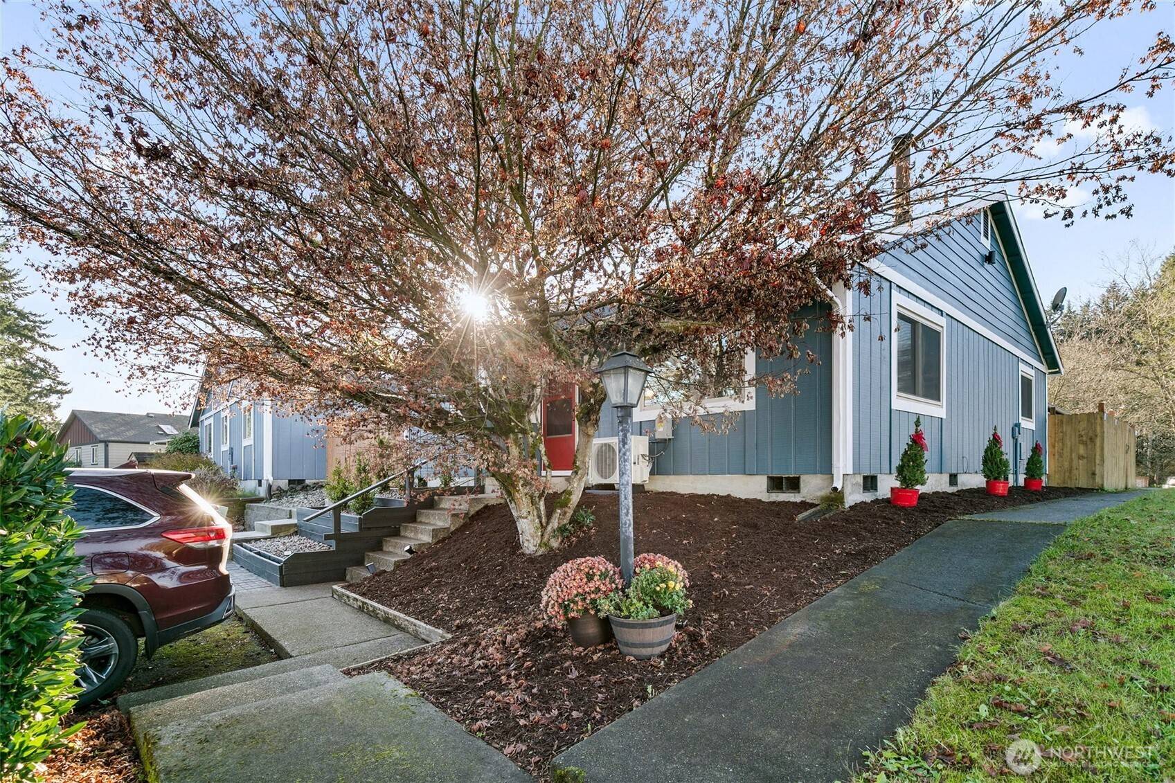 Olympia, WA 98513,635 Bavarian LN SE