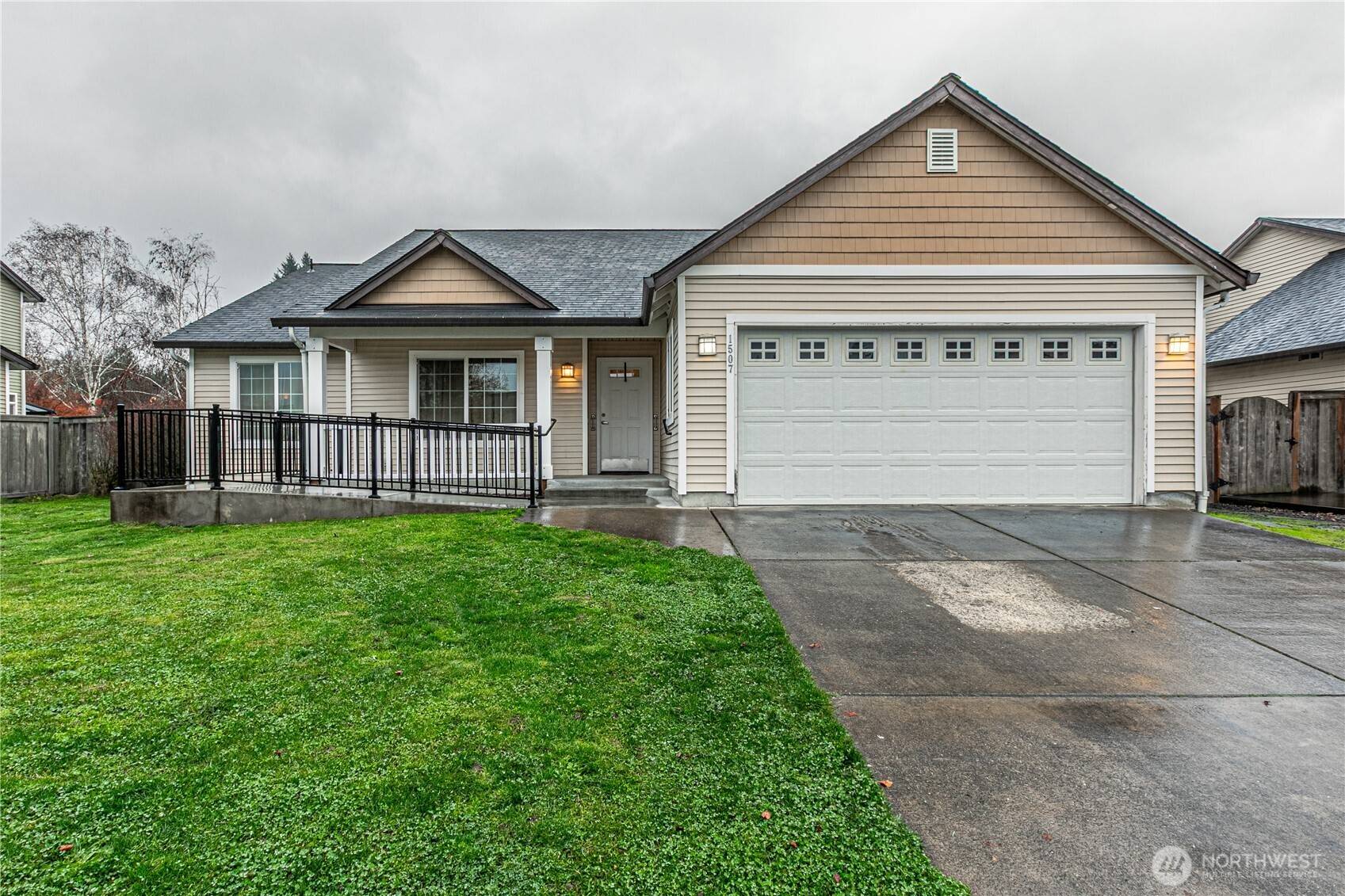 La Center, WA 98629,1507 E 3rd WAY