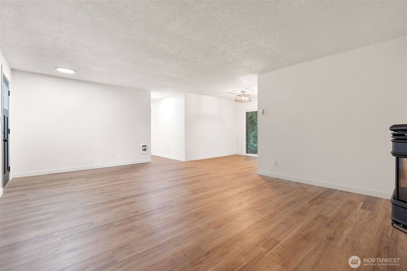 Castle Rock, WA 98611,400 Ogden RD