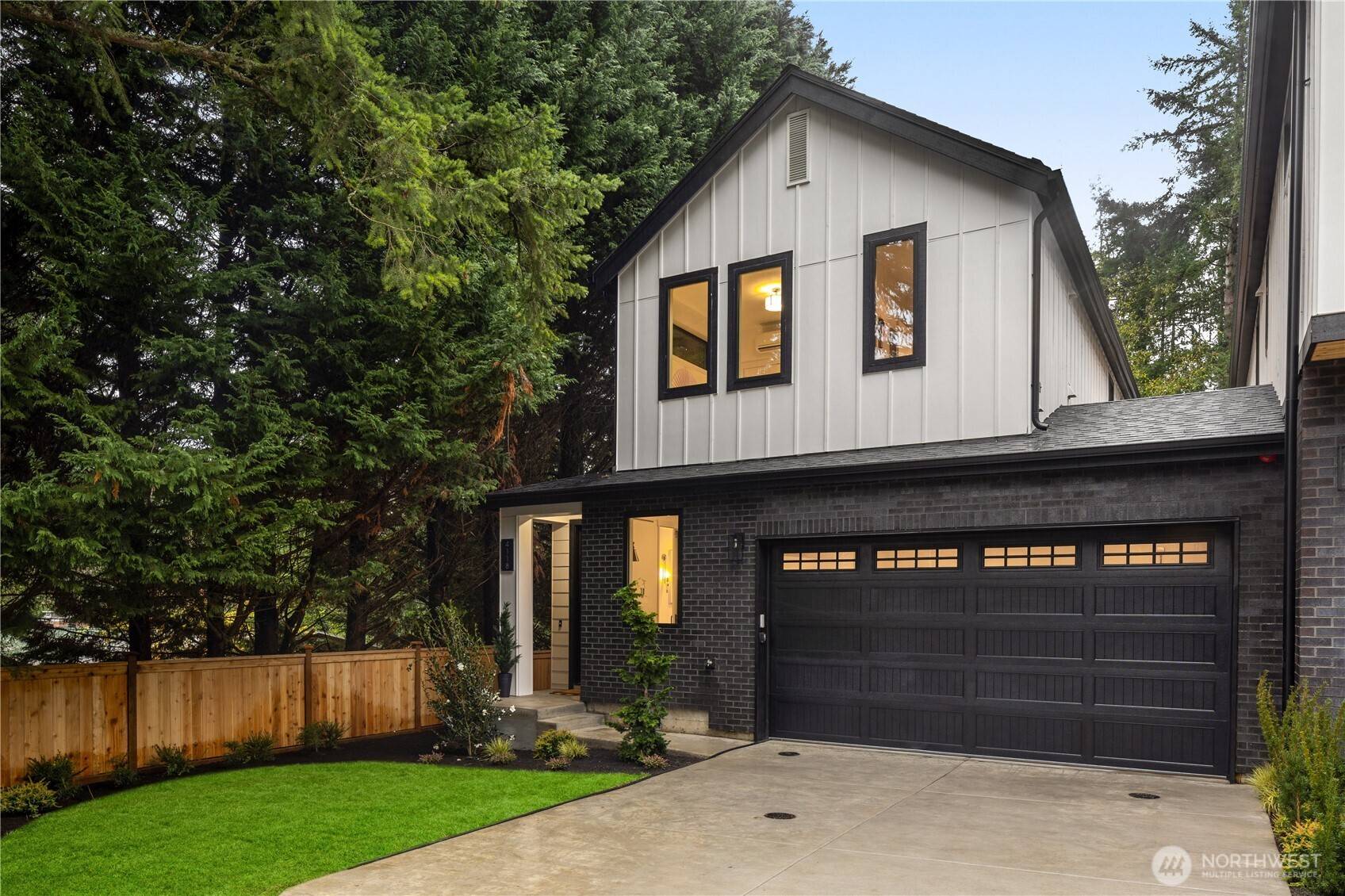 Bellevue, WA 98006,4118 161st AVE SE