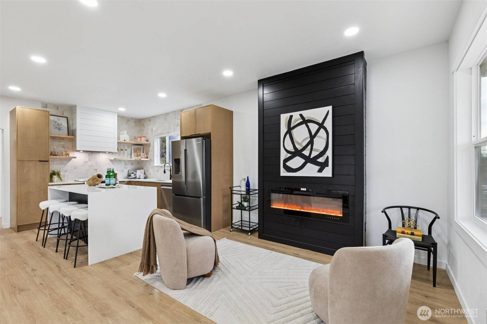 Seattle, WA 98118,4002 Courtland PL S