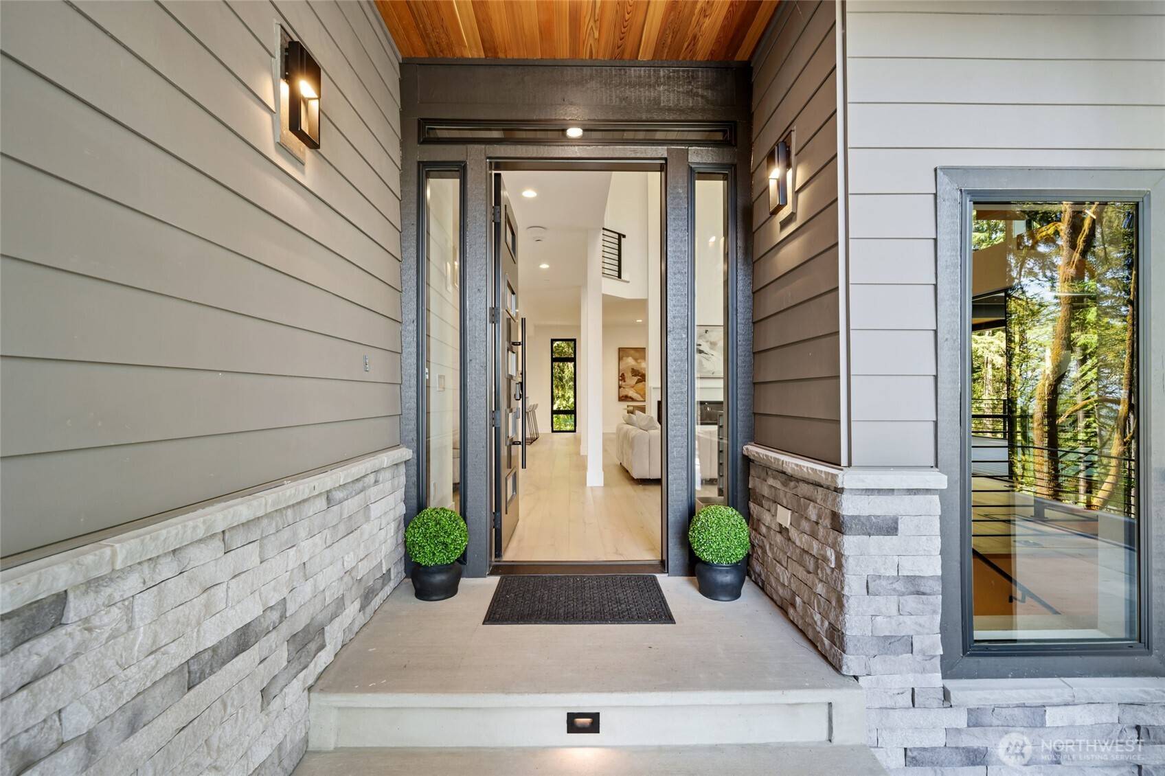 Bellevue, WA 98006,17720 SE 63rd PL