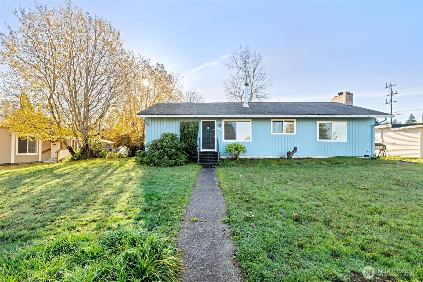 Port Angeles, WA 98362,206 E Vashon AVE