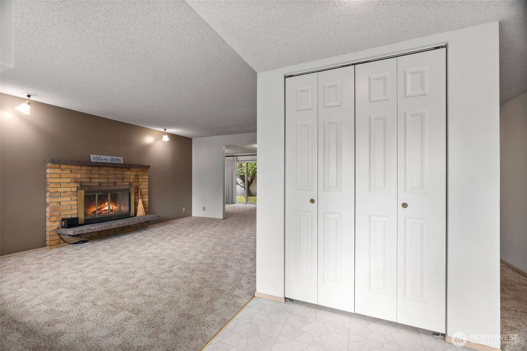 Lacey, WA 98503,3002 Camaro CT SE