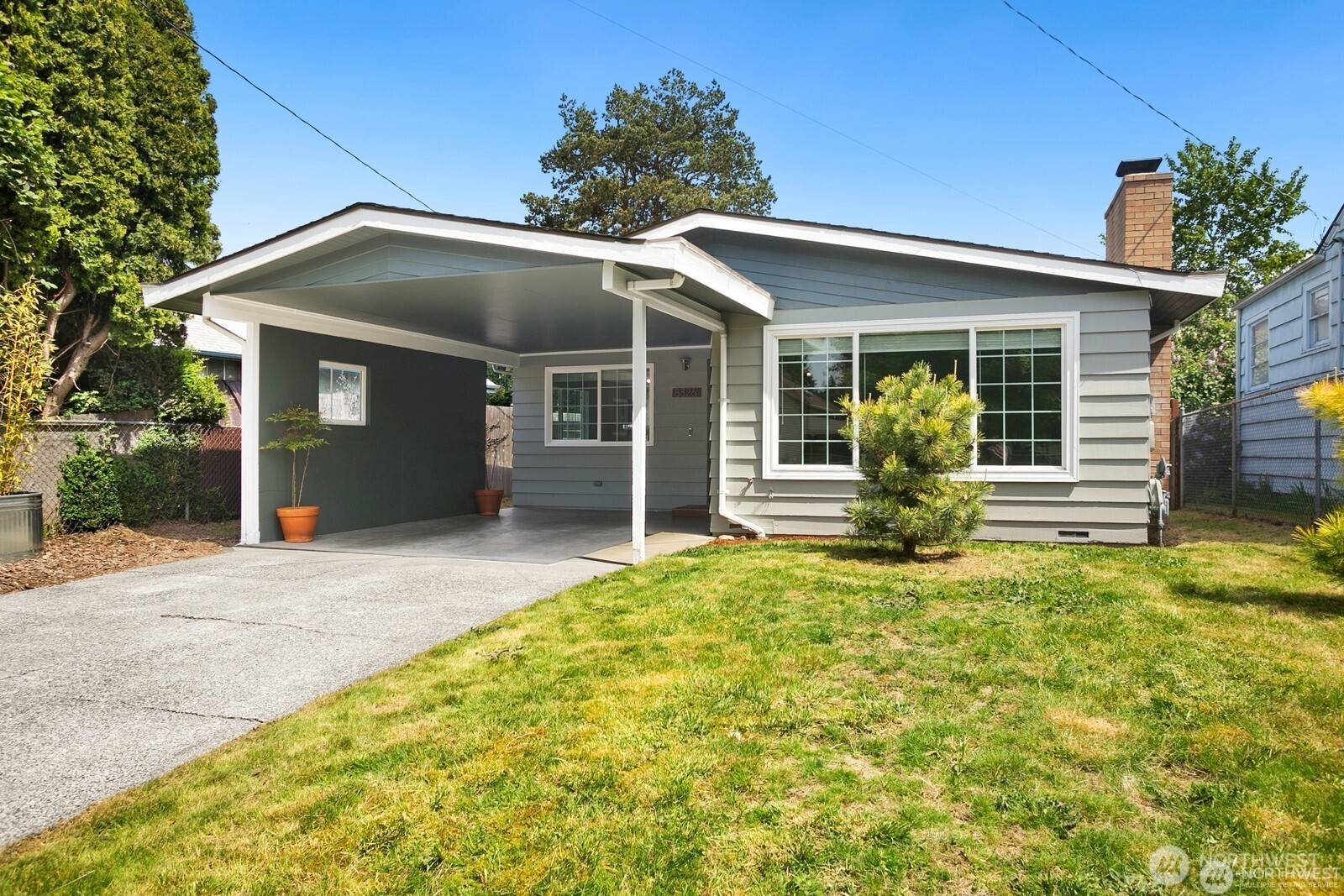 Seattle, WA 98106,8826 10th AVE SW