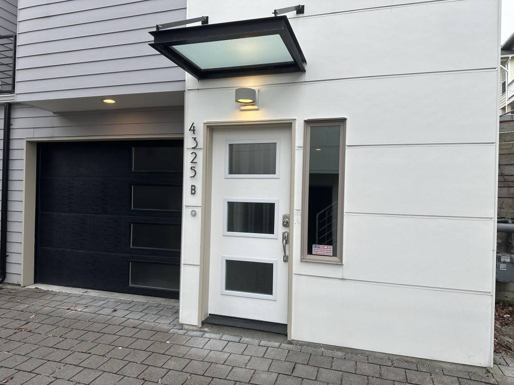 Seattle, WA 98103,4325 Whitman AVE N #B