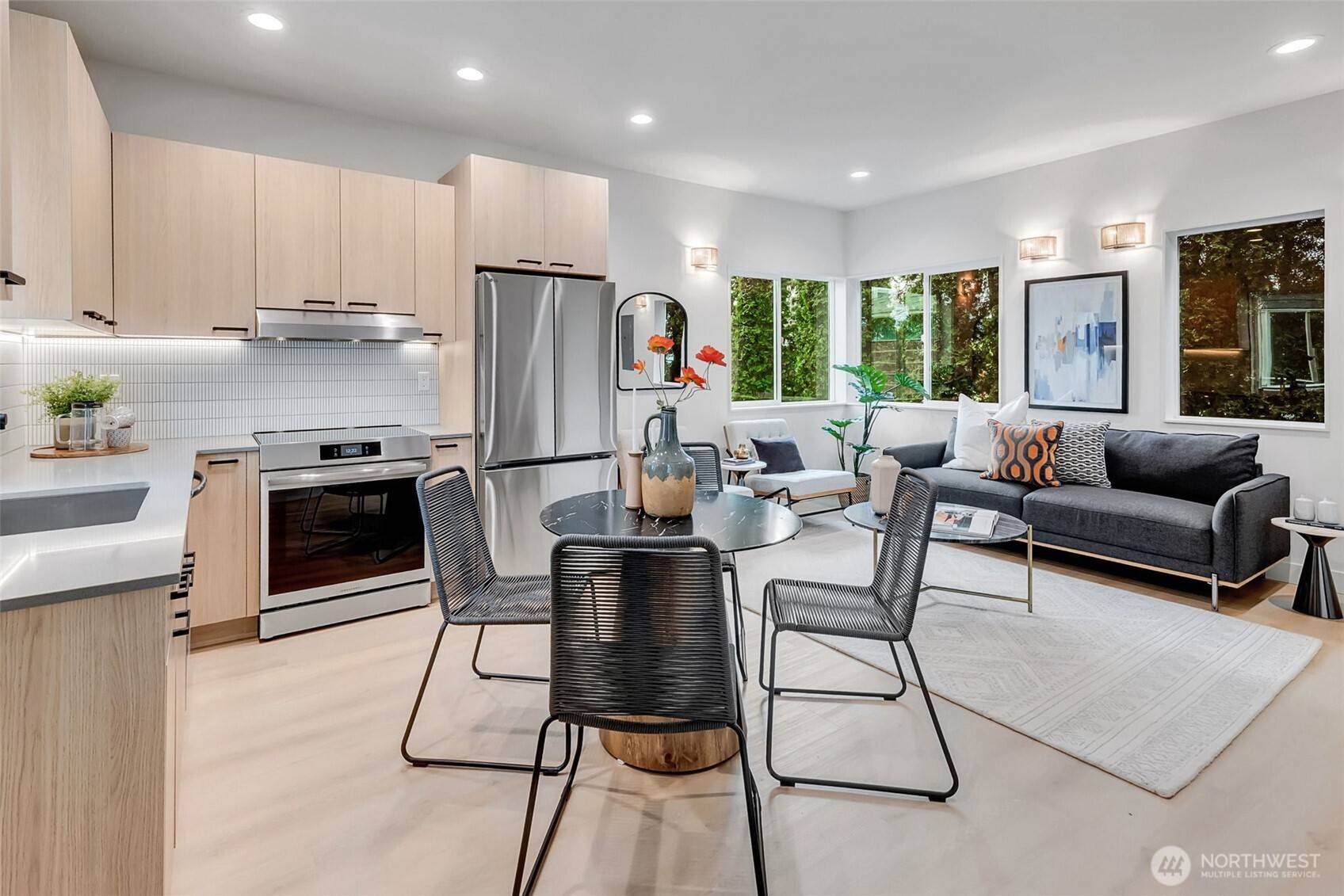 Seattle, WA 98118,4405 B S Holly ST