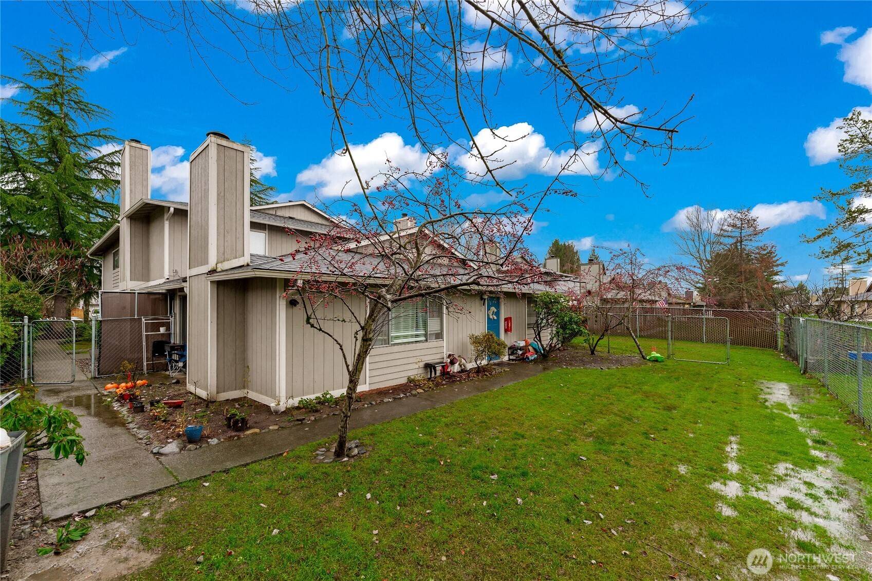 Auburn, WA 98002,919 30th ST NE