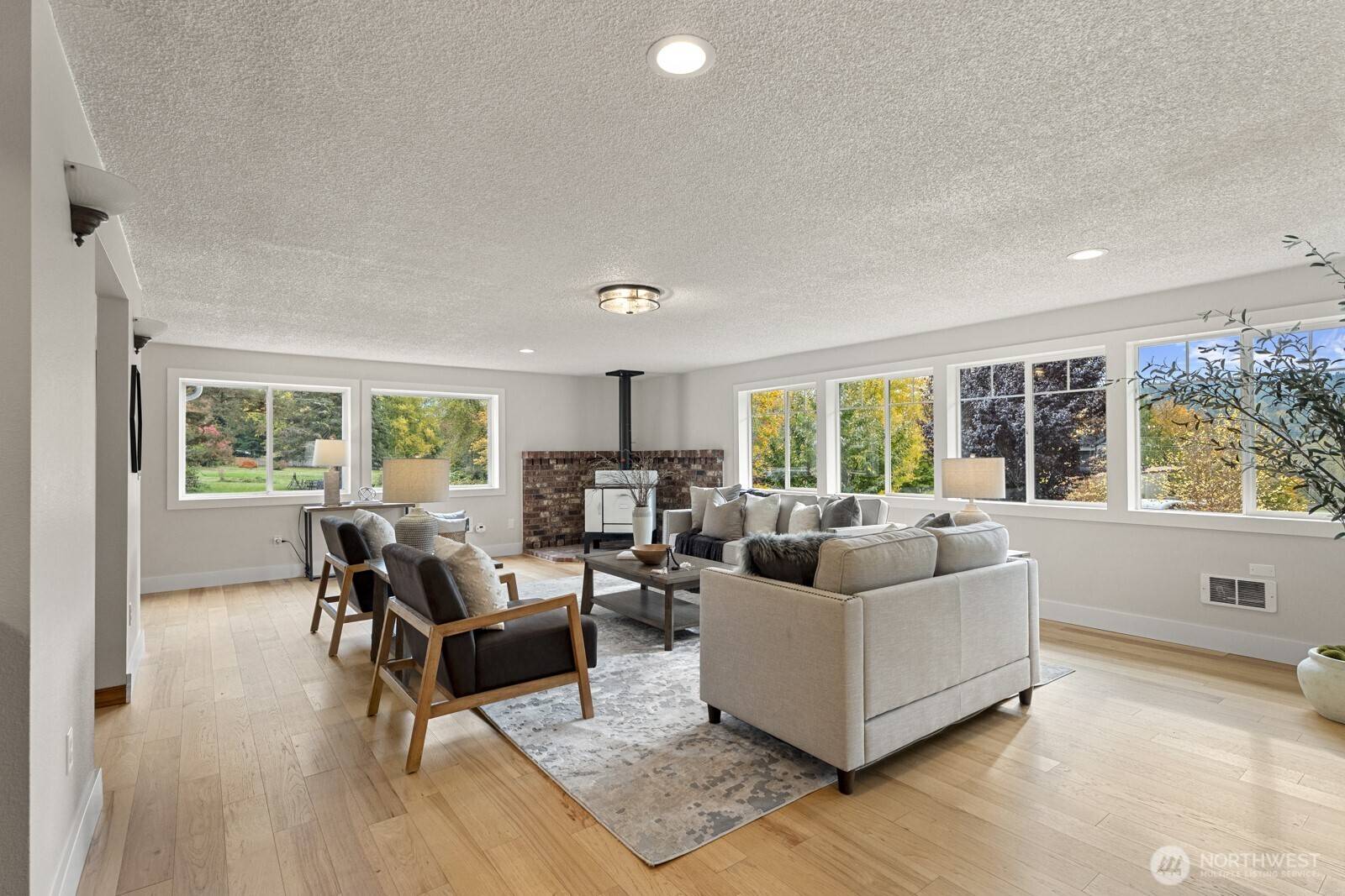 Fall City, WA 98024,35218 SE Fish Hatchery RD