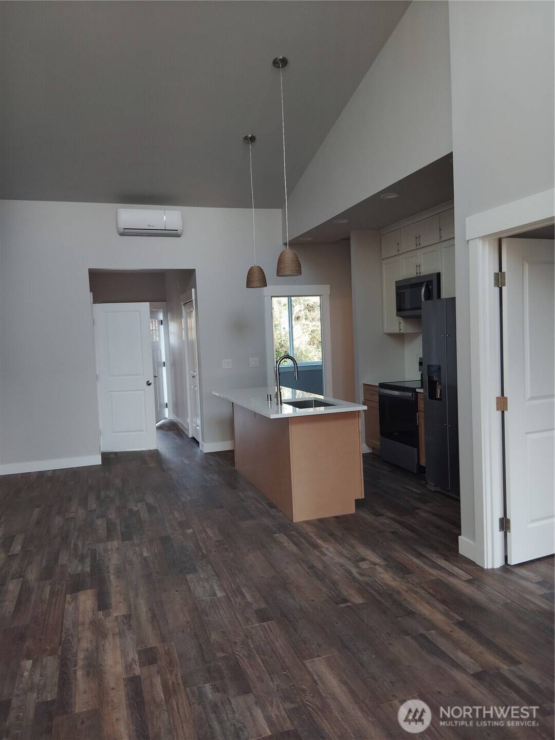 Ocean Shores, WA 98569,659 -C Sunset AVE NE