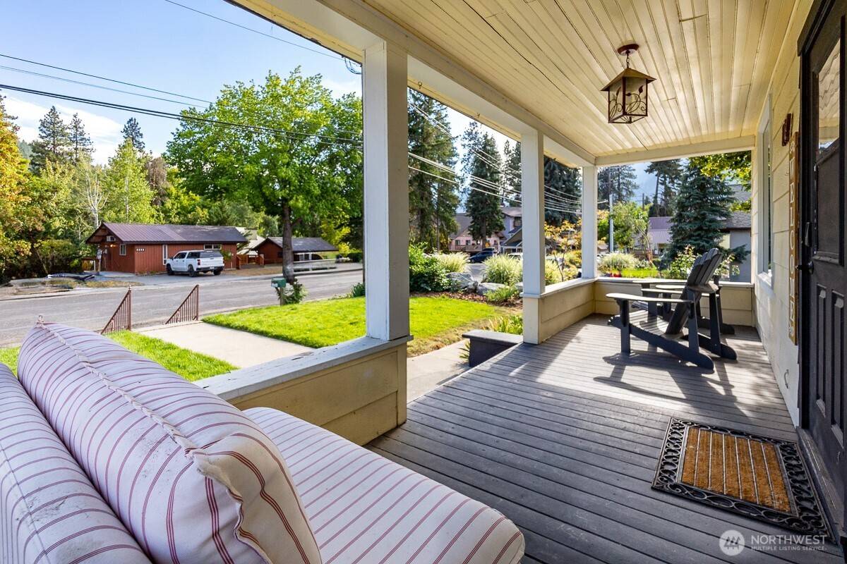 Leavenworth, WA 98826,1112 Commercial ST