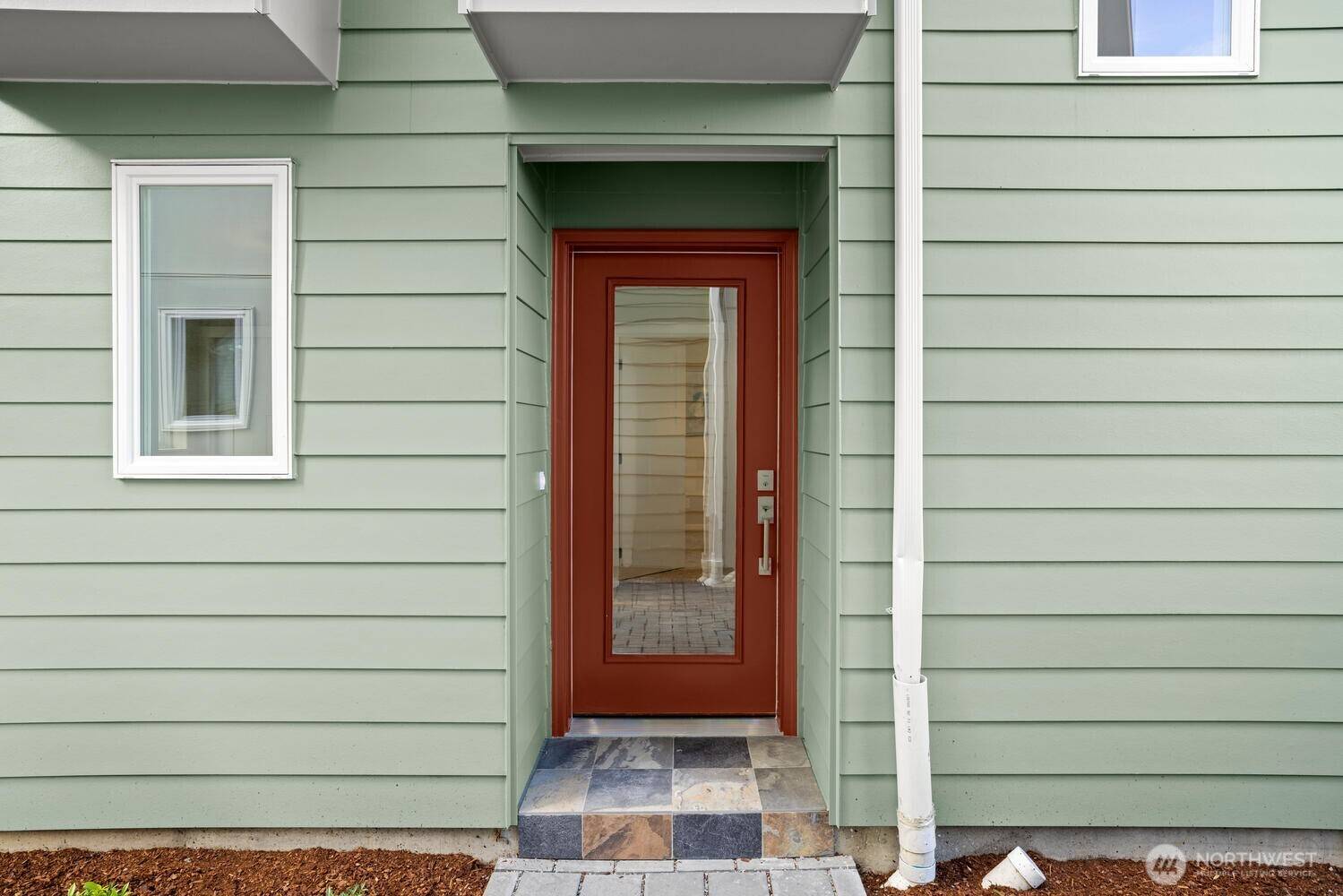 Seattle, WA 98108,6423 Ellis AVE S