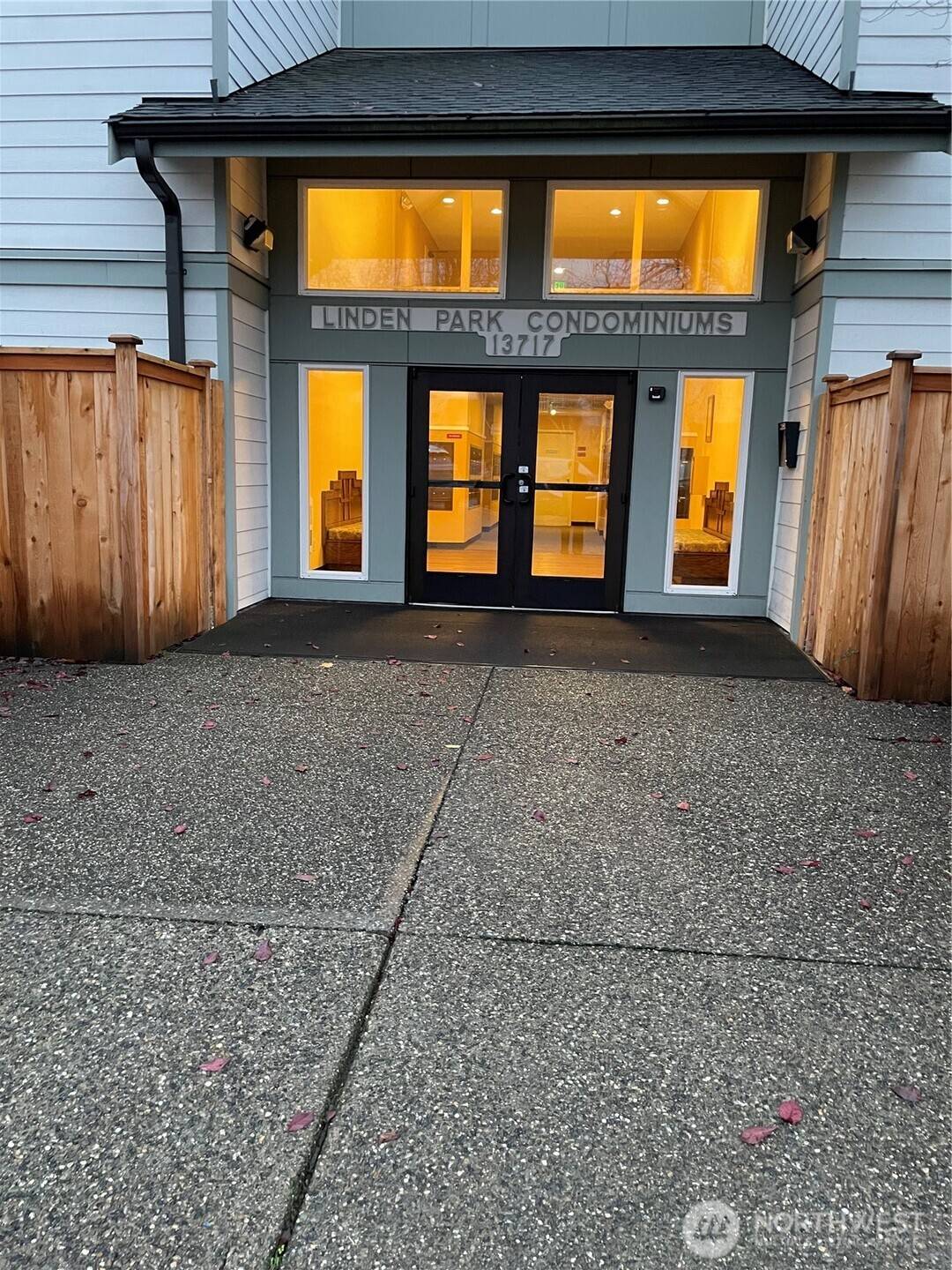 Seattle, WA 98133,13717 Linden AVE N #229