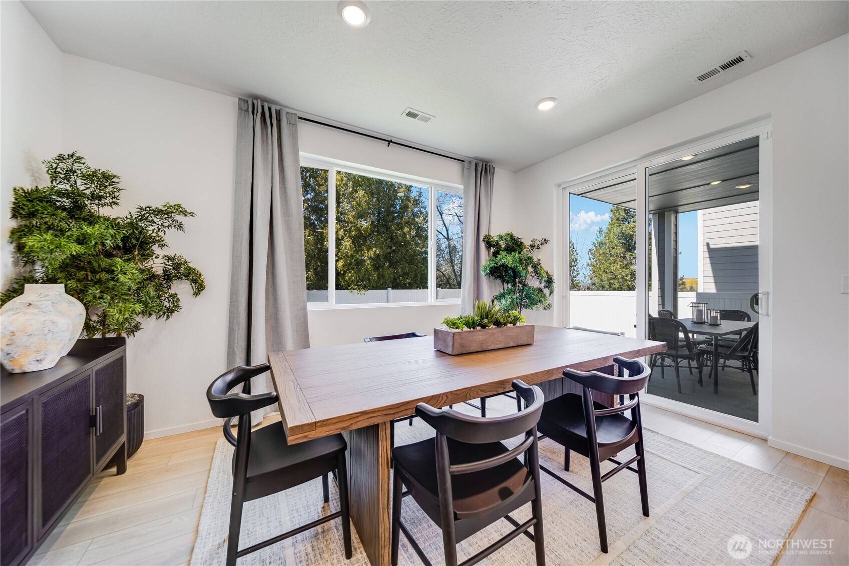 Port Orchard, WA 98367,6101 Crestner DR SW