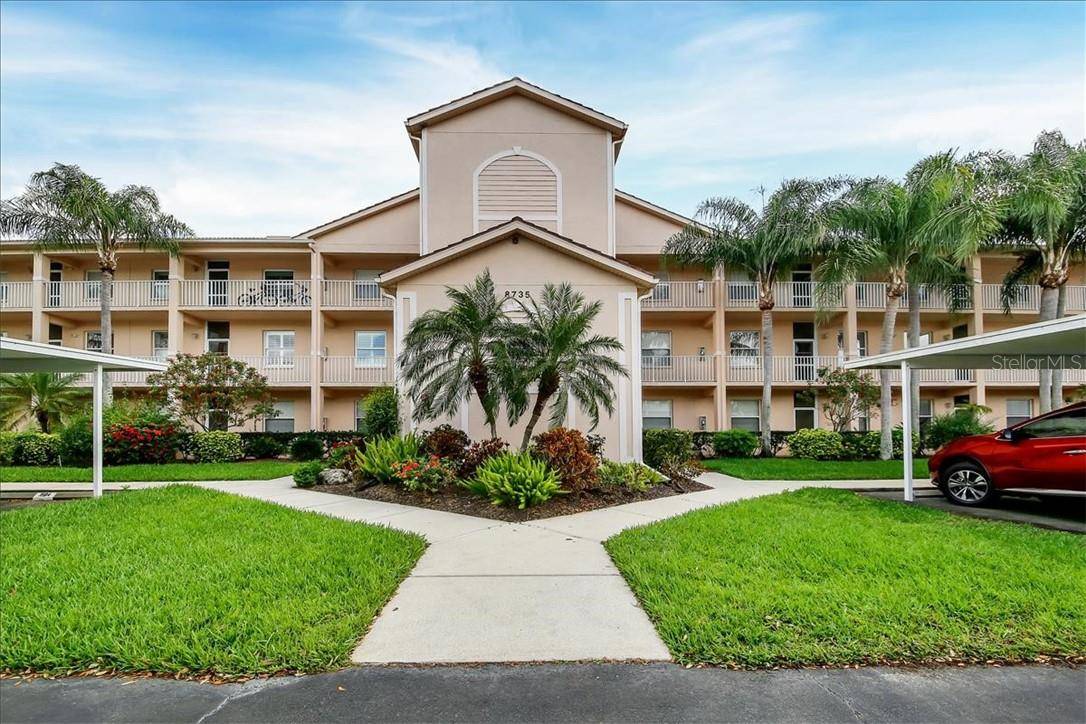 Sarasota, FL 34238,8735 OLDE HICKORY AVE #8302