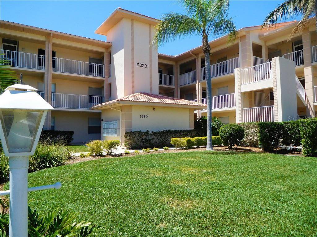 Sarasota, FL 34238,9320 CLUBSIDE CIR #2108