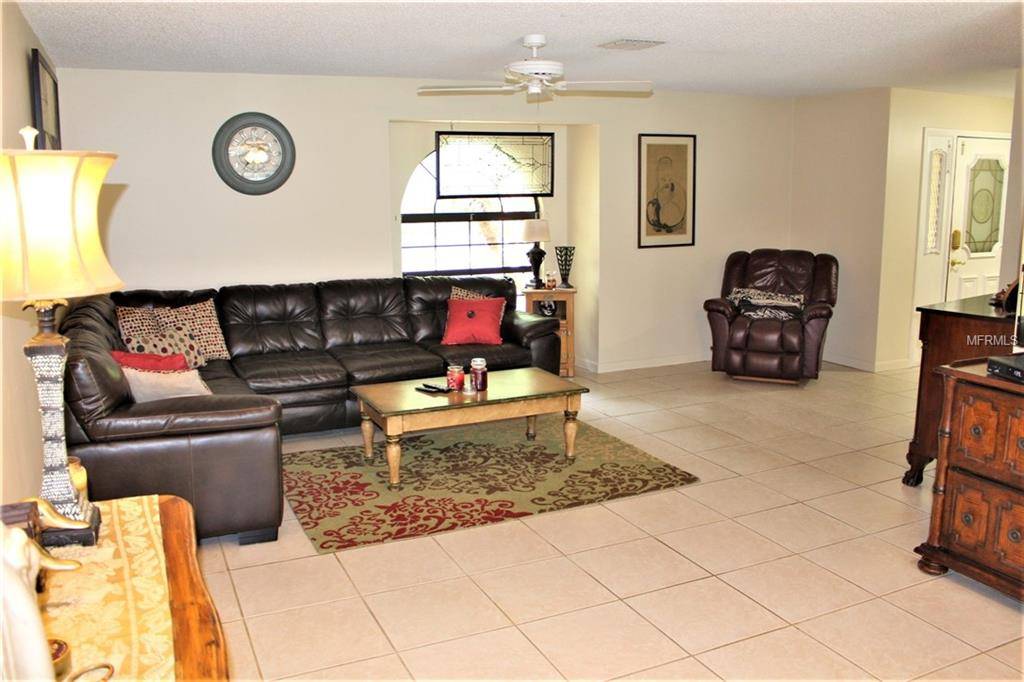 Sarasota, FL 34232,4620 ROBIN HOOD TRL E