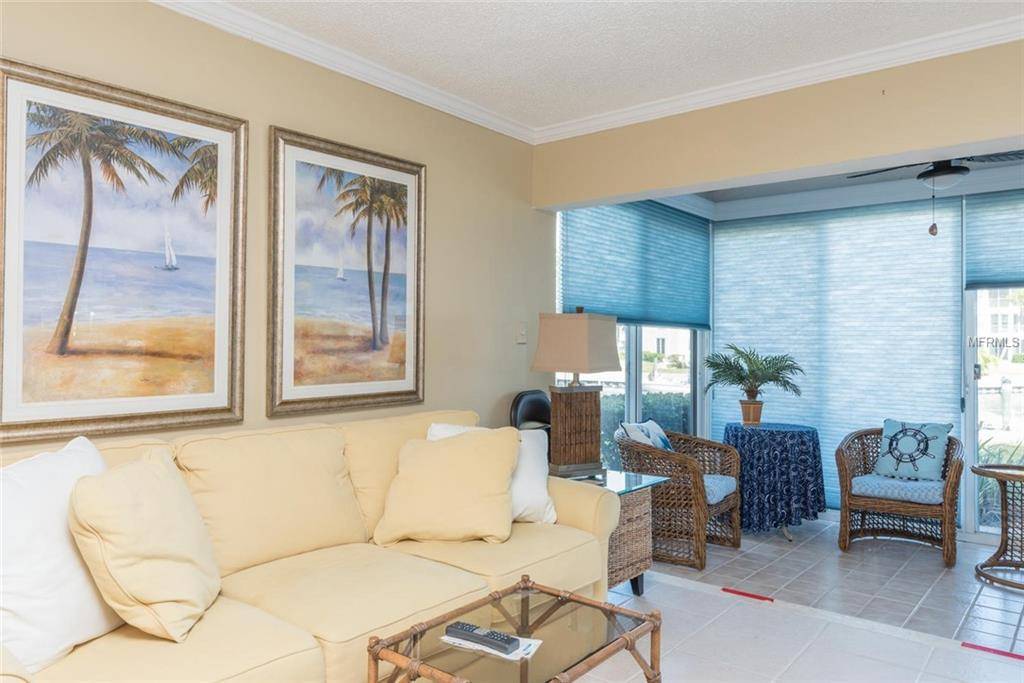 Longboat Key, FL 34228,4350 CHATHAM DR #104