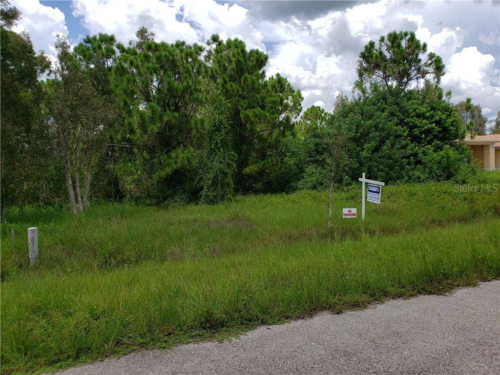 Lehigh Acres, FL 33974,447 RAYMER ST