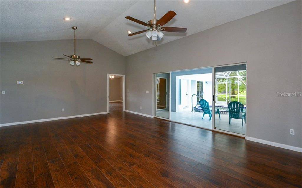 Venice, FL 34293,3328 MEADOW RUN CIR