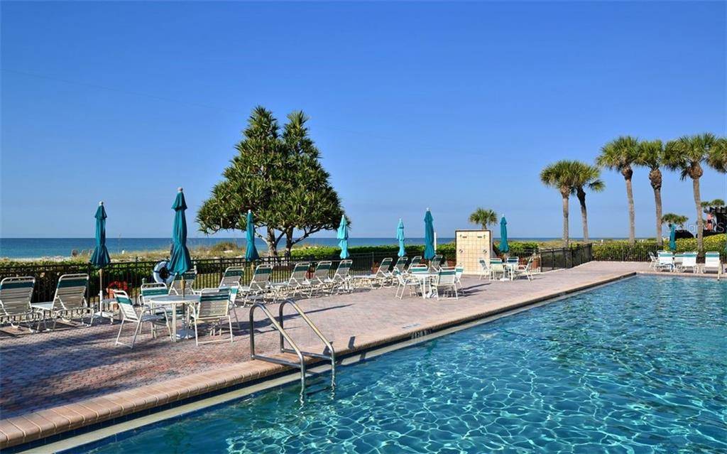 Longboat Key, FL 34228,2045 GULF OF MEXICO DR #M1-611