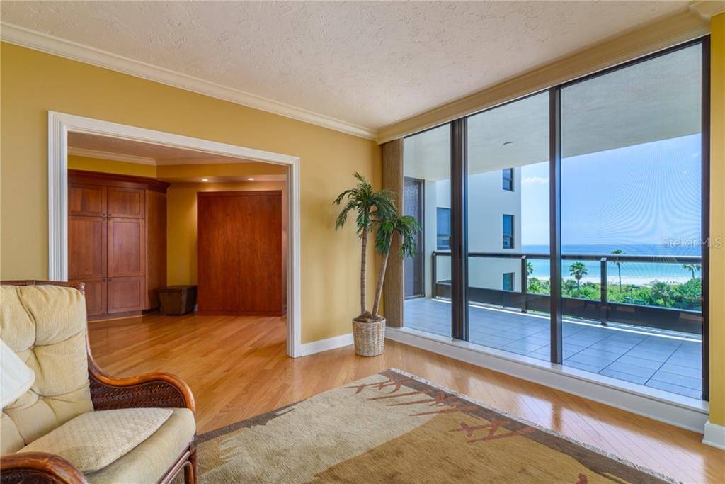 Longboat Key, FL 34228,1281 GULF OF MEXICO DR #406