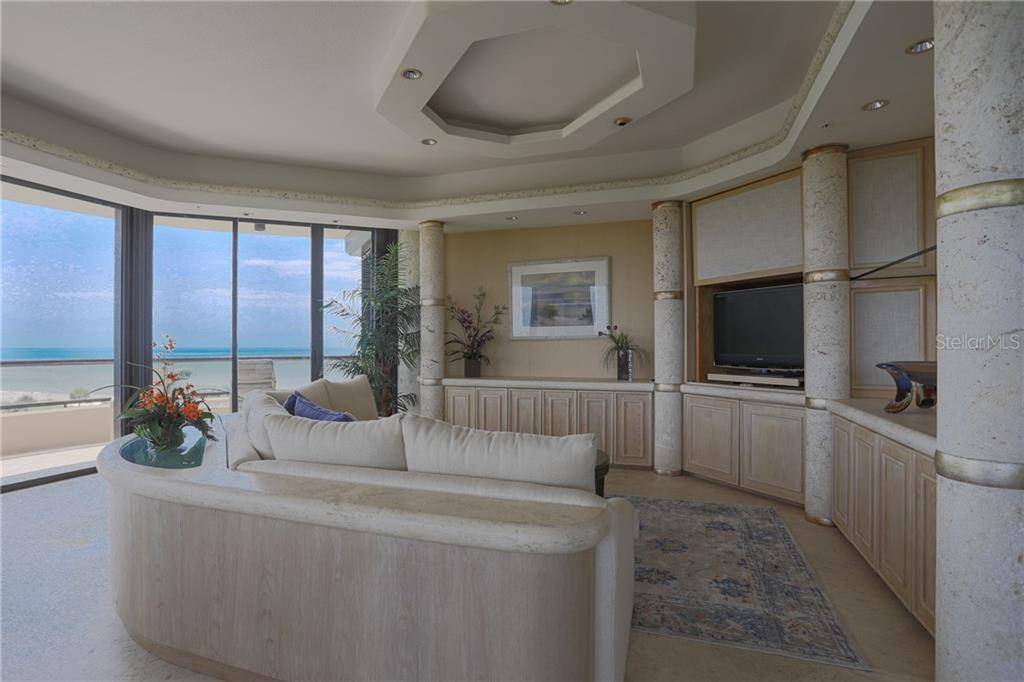 Longboat Key, FL 34228,435 L AMBIANCE DR #H402