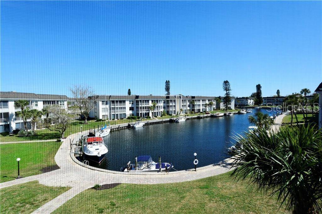 Longboat Key, FL 34228,4370 CHATHAM DR #304