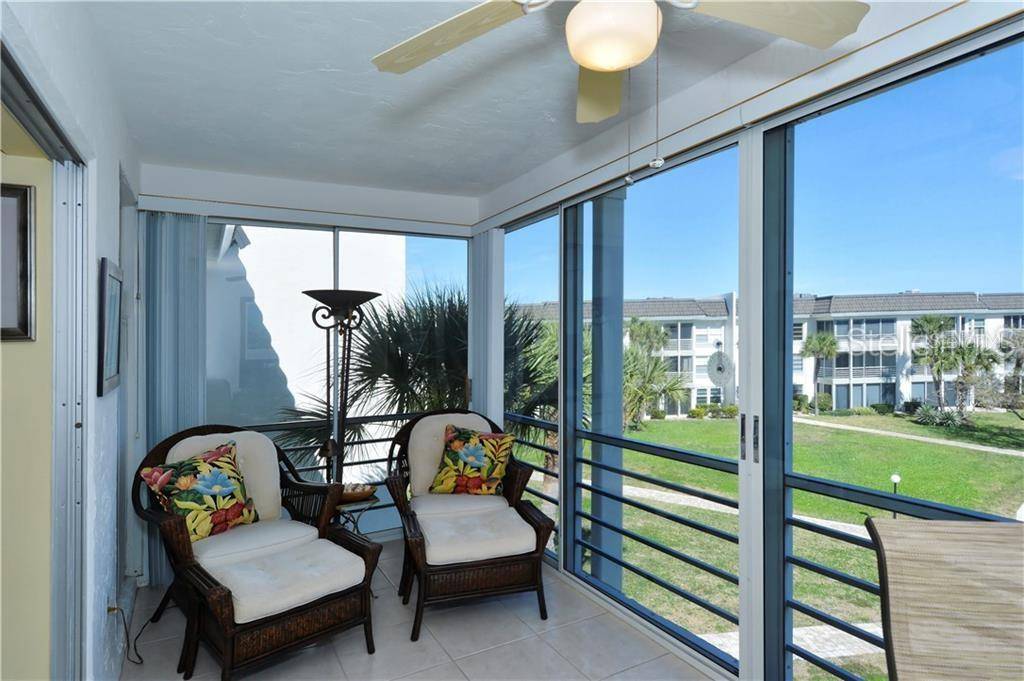 Longboat Key, FL 34228,4370 CHATHAM DR #304