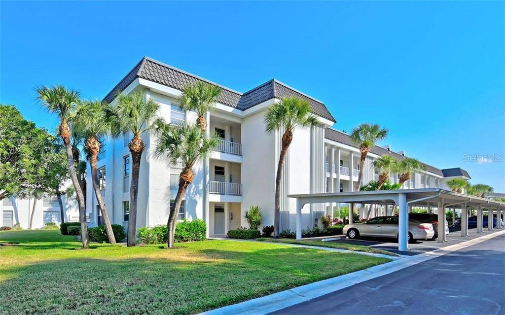 Longboat Key, FL 34228,4340 FALMOUTH DR #D104