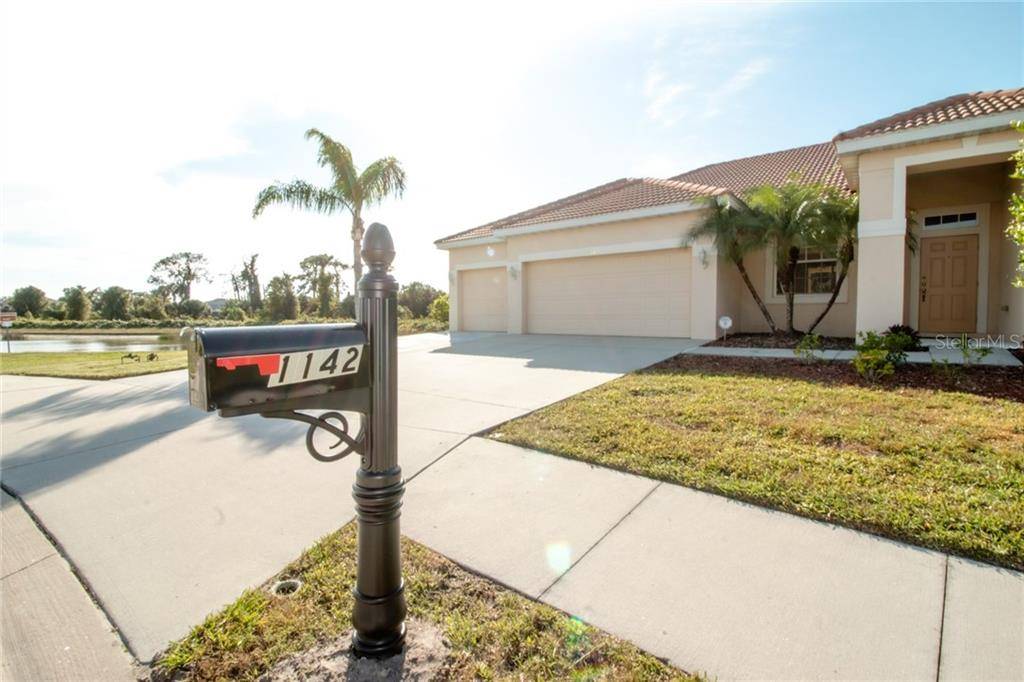 Sarasota, FL 34240,1142 WESTERN PINE CIR