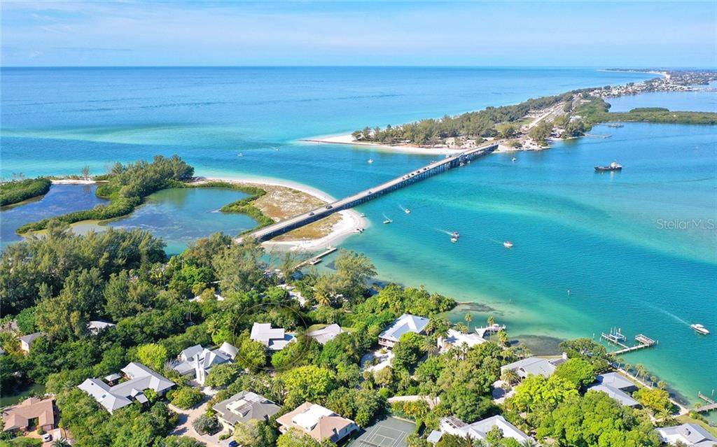 Longboat Key, FL 34228,701 LANDS END DR