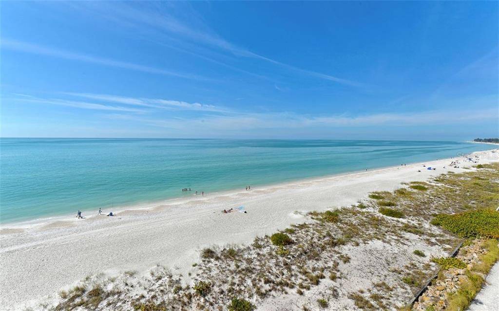 Holmes Beach, FL 34217,5300 GULF DR #605