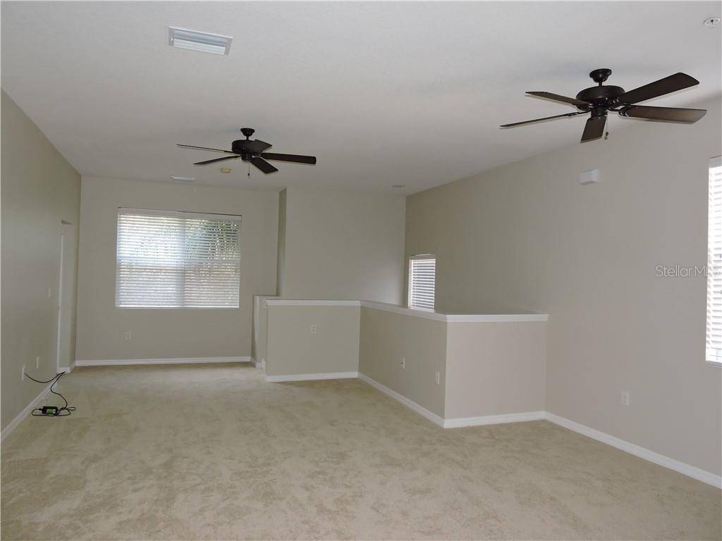 Sarasota, FL 34233,7839 LIMESTONE LN #12-204