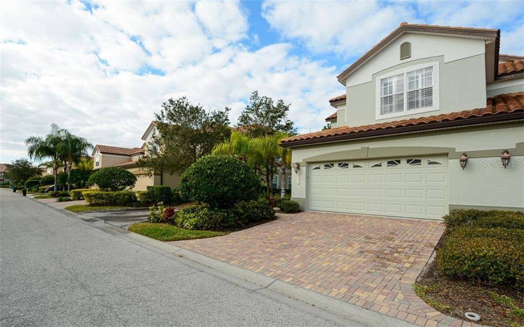 Lakewood Ranch, FL 34202,8232 MIRAMAR WAY