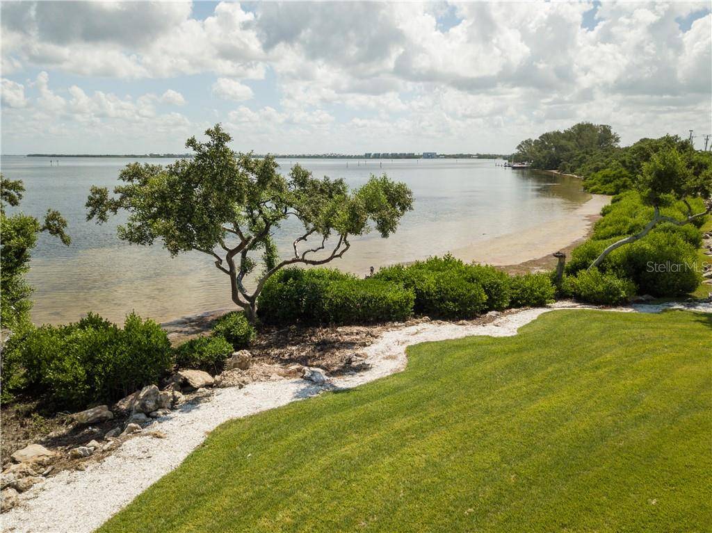 Holmes Beach, FL 34217,600 MANATEE AVE #218