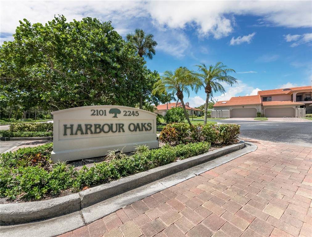 Longboat Key, FL 34228,2215 HARBOURSIDE DR #304