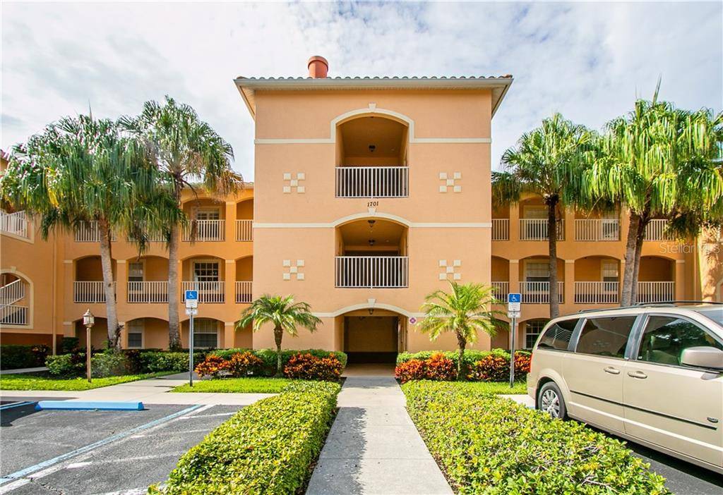 Venice, FL 34292,1701 AUBURN LAKES DR #13