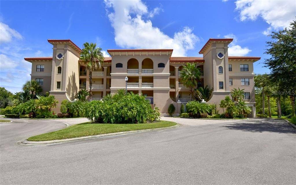 Lakewood Ranch, FL 34202,7604 LAKE VISTA CT #205