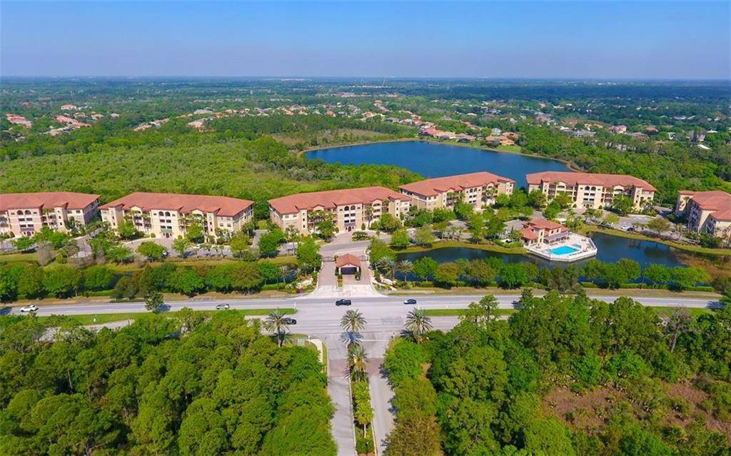 Lakewood Ranch, FL 34202,7604 LAKE VISTA CT #205