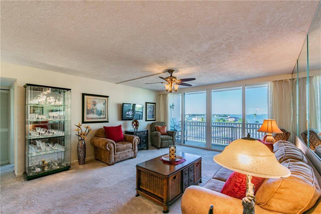 Treasure Island, FL 33706,450 TREASURE ISLAND CSWY #604