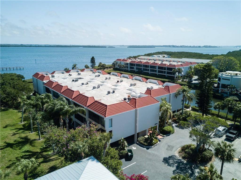 Holmes Beach, FL 34217,3805 E BAY DR #204